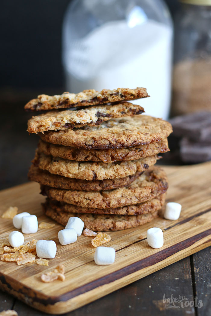 Chocolate Chip Cornflake Crunch Cookies | Bake to the roots