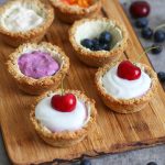 Cookie Cups with Berries & Skyr | Bake to the roots