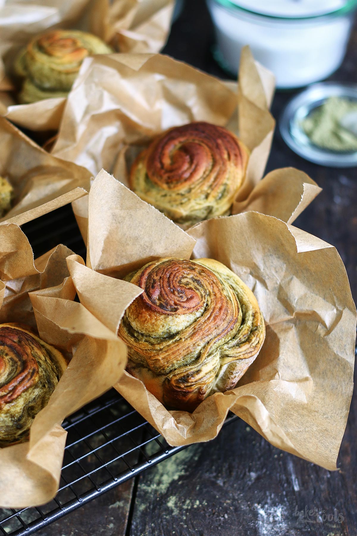 Brioche mit Matcha (aka. Matcha Cruffins) | Bake to the roots