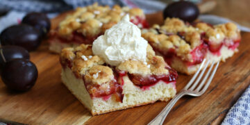 Zwetschgenkuchen vom Blech | Bake to the roots