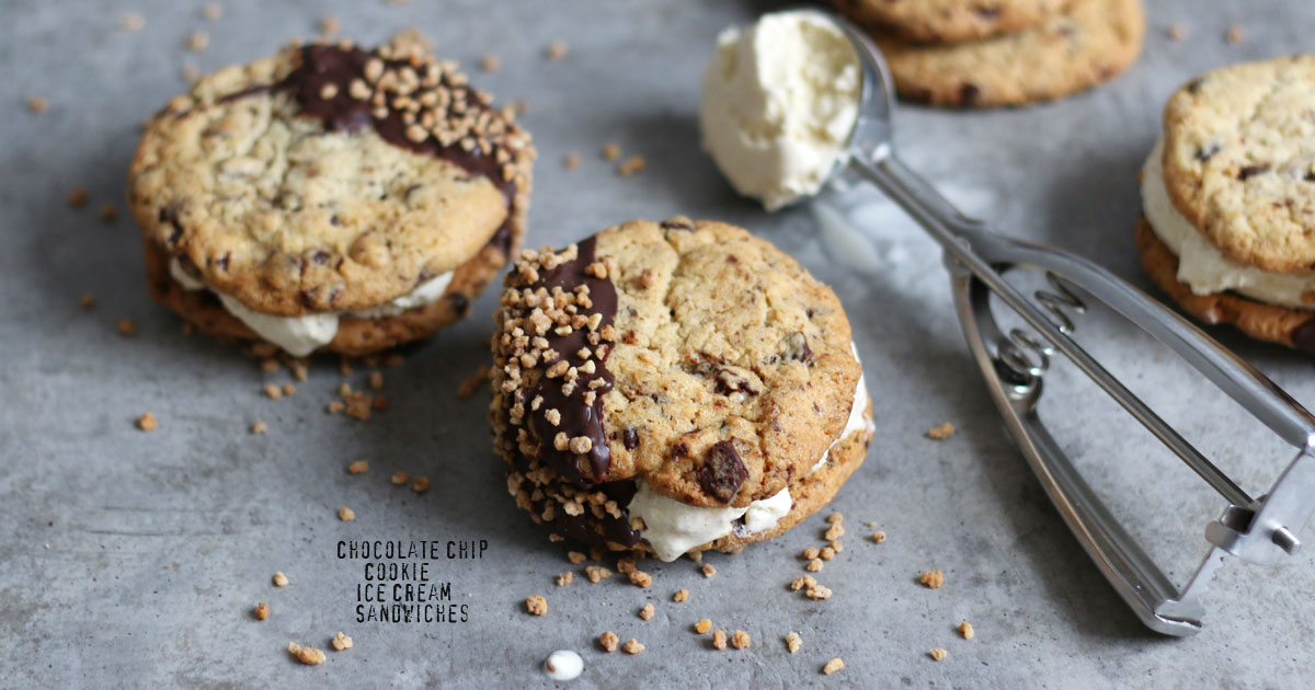 Chocolate Chip Cookie Eiscreme Sandwiches | Bake to the roots