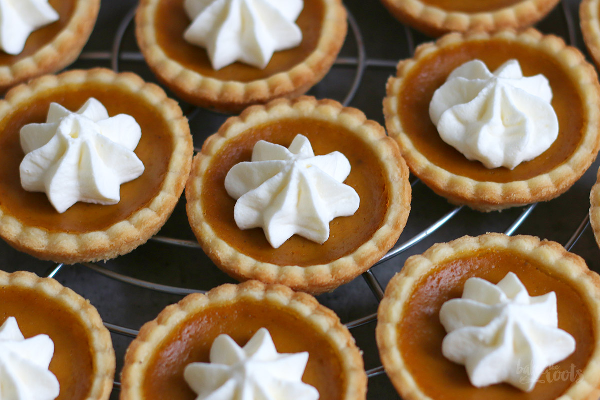 Mini Pumpkin Pies | Bake to the roots