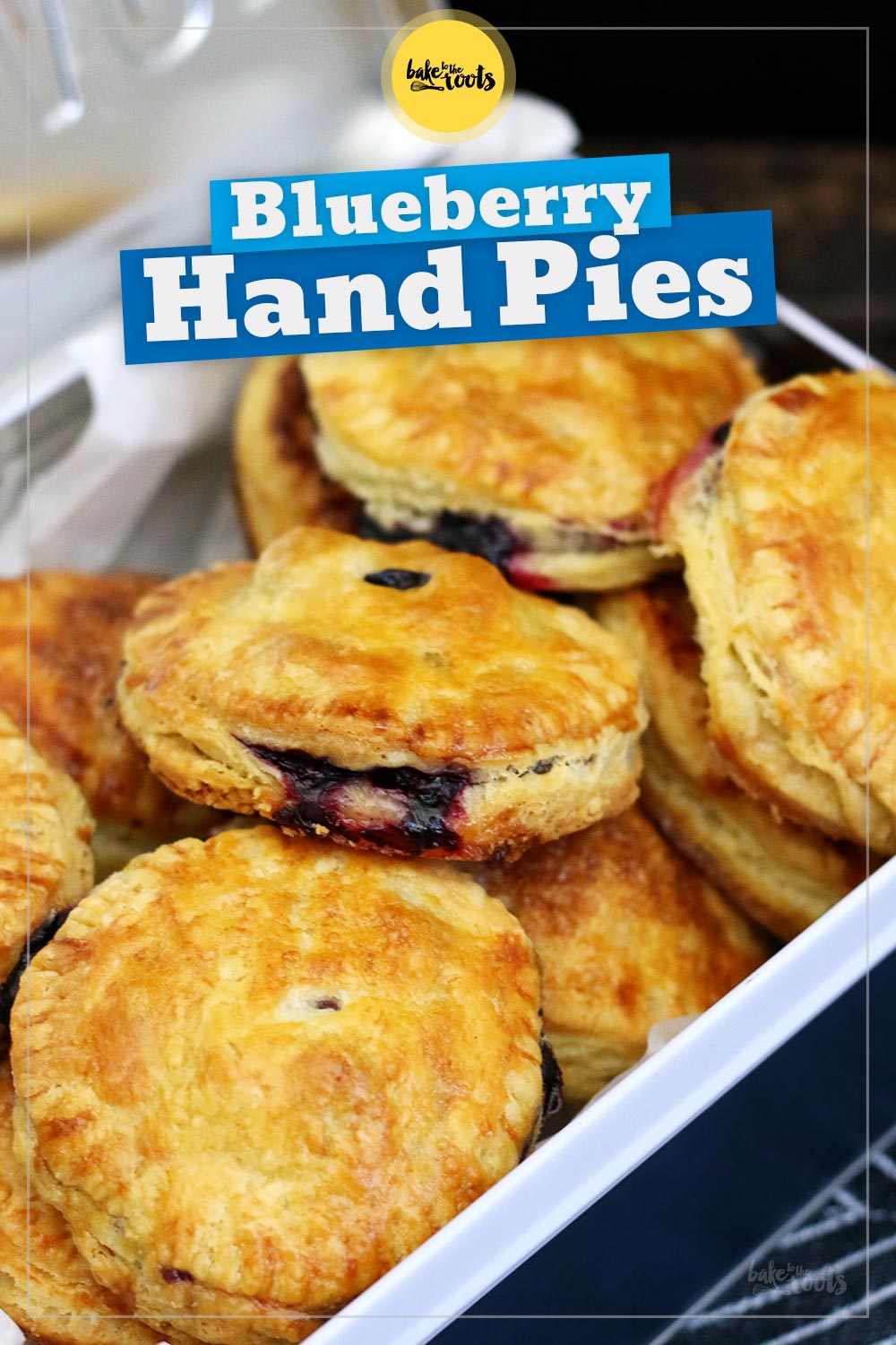 Einfache Blueberry Handpies | Bake to the roots
