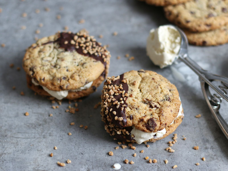 Chocolate Chip Cookie Ice Cream Sandwiches | Bake to the roots