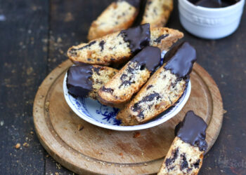 Chocolate Ginger Biscotti | Bake to the roots