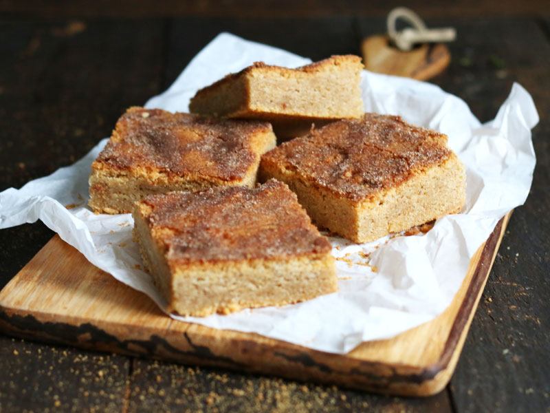 Snickerdoodle Blondies | Bake to the roots