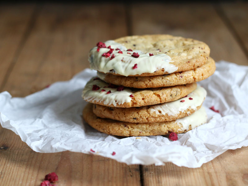 Raspberry White Chocolate Cookies | Bake to the roots