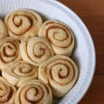 Eierlikör Cinnamon Rolls | Bake to the roots