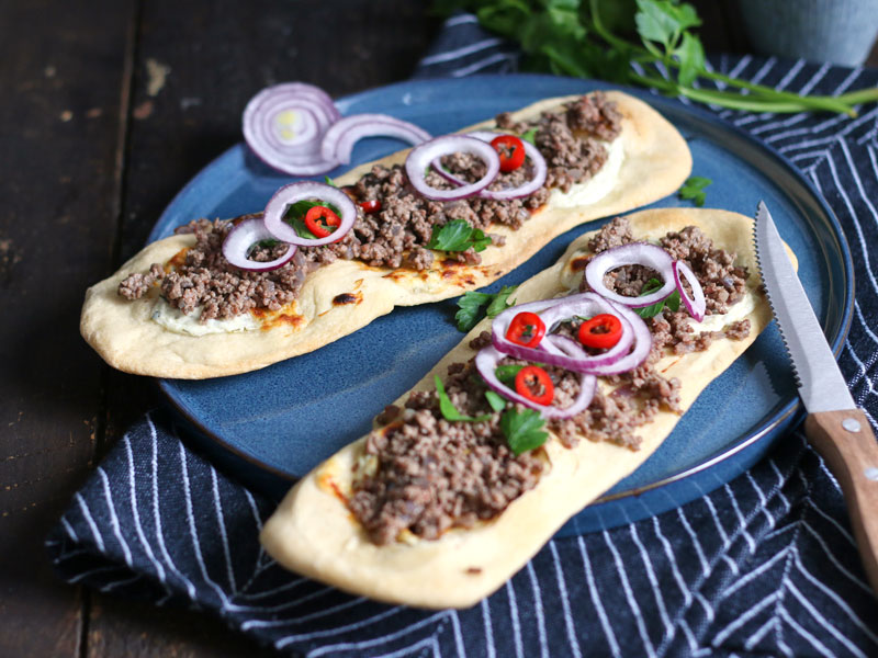 Fladenbrot mit Hackfleisch | Bake to the roots
