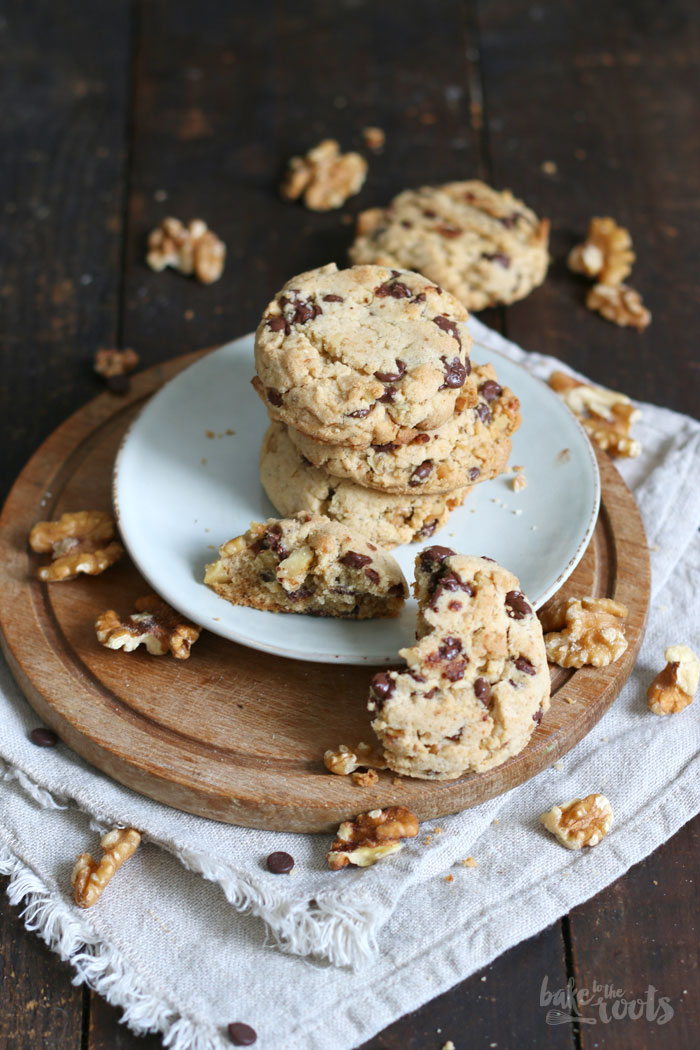 Vegan Walnut Chocolate Chip Cookies | Bake to the roots