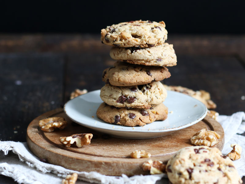 Vegan Walnut Chocolate Chip Cookies | Bake to the roots
