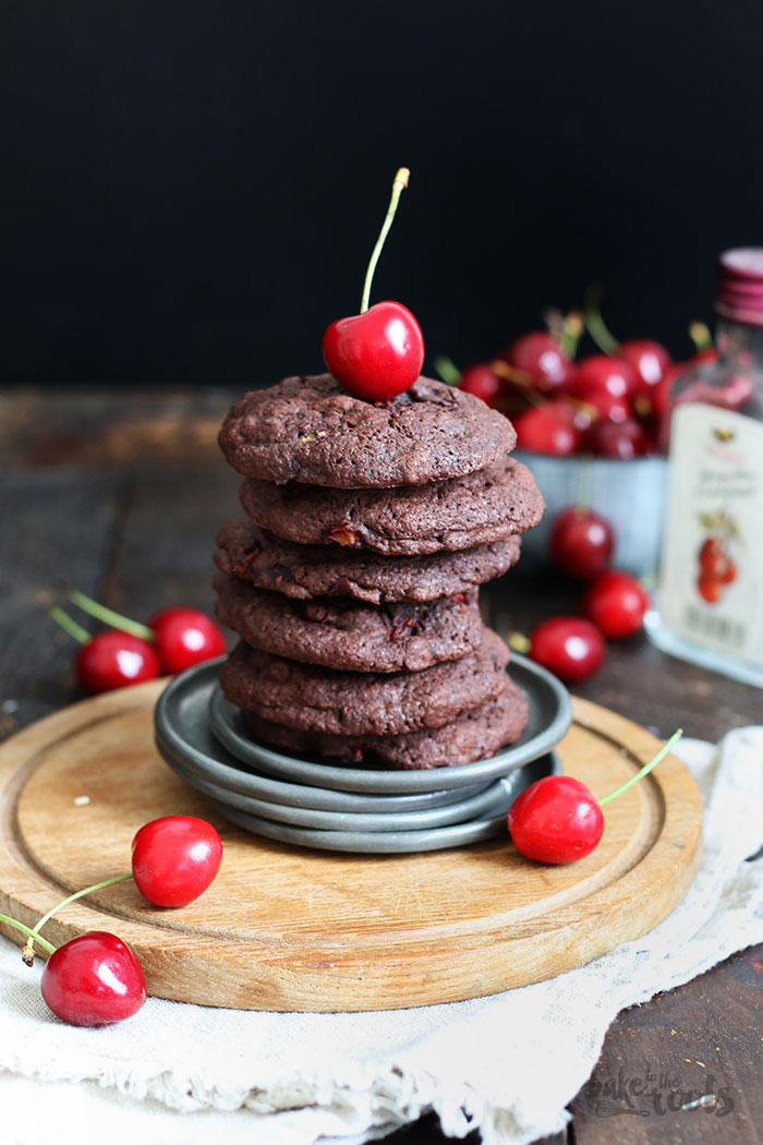 Schwarzwälder Kirsch Cookies | Bake to the roots