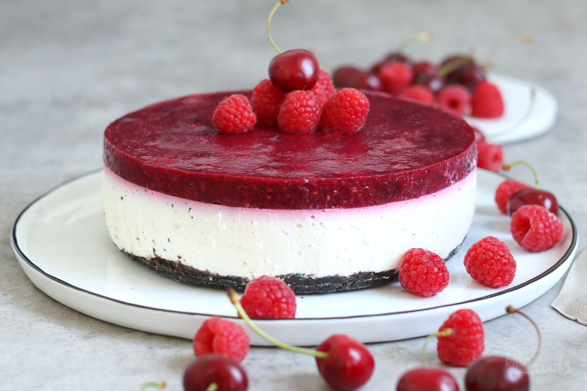 (No-Bake) Griechischer Joghurt Kuchen mit Beeren