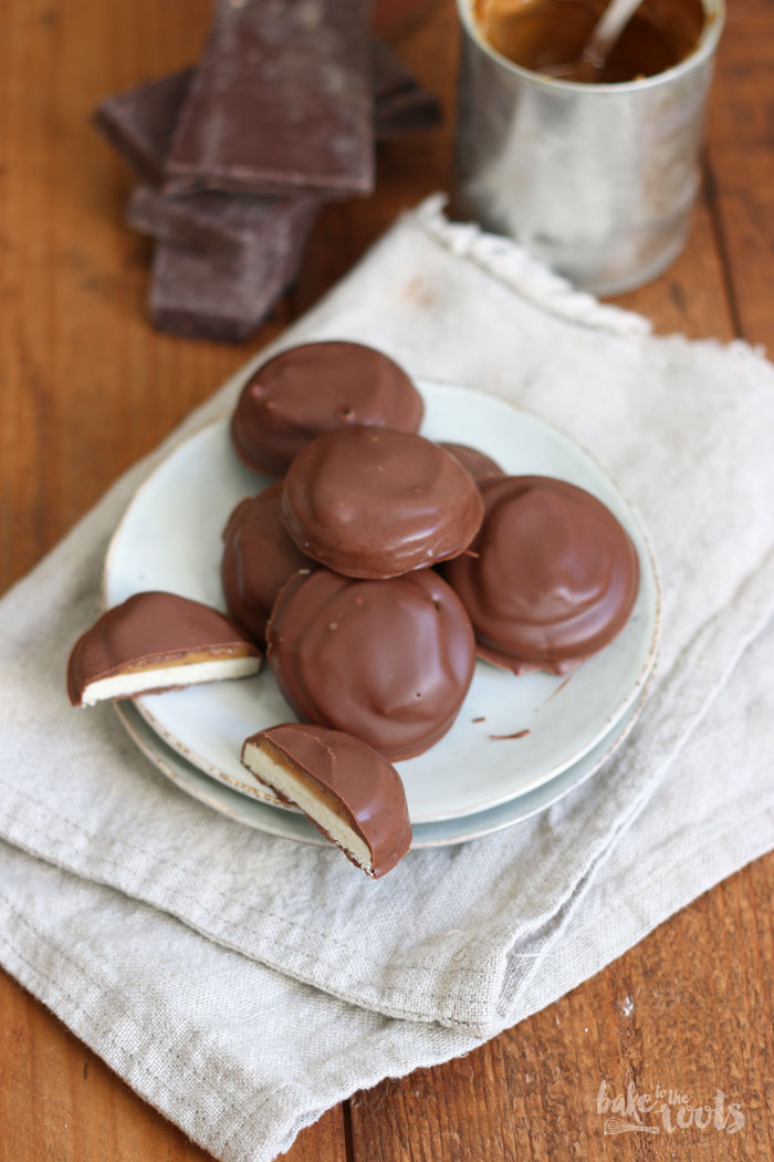 Twix Cookies with Dulce de leche | Bake to the roots
