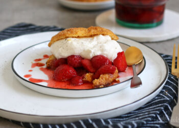 Strawberry Shortcake | Bake to the roots