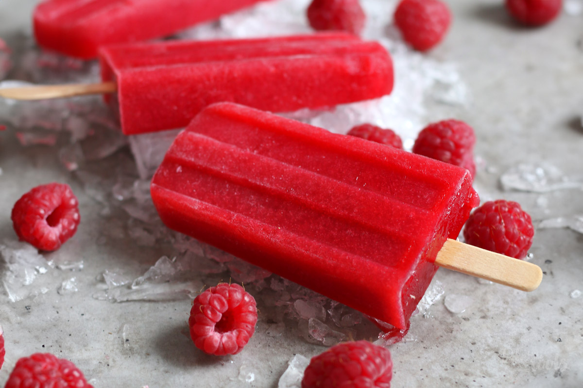 Raspberry Popsicles | Bake to the roots