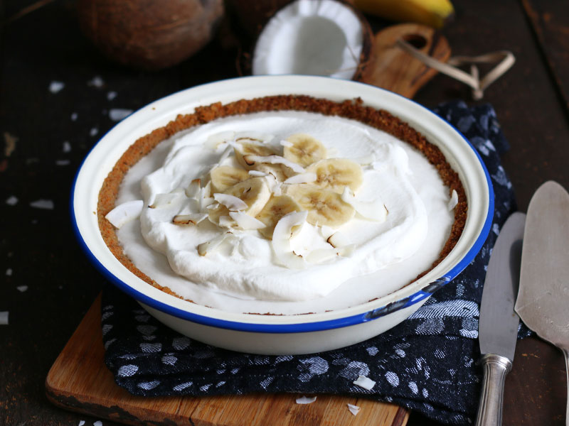 Vegan Coconut Banana Cream Pie | Bake to the roots