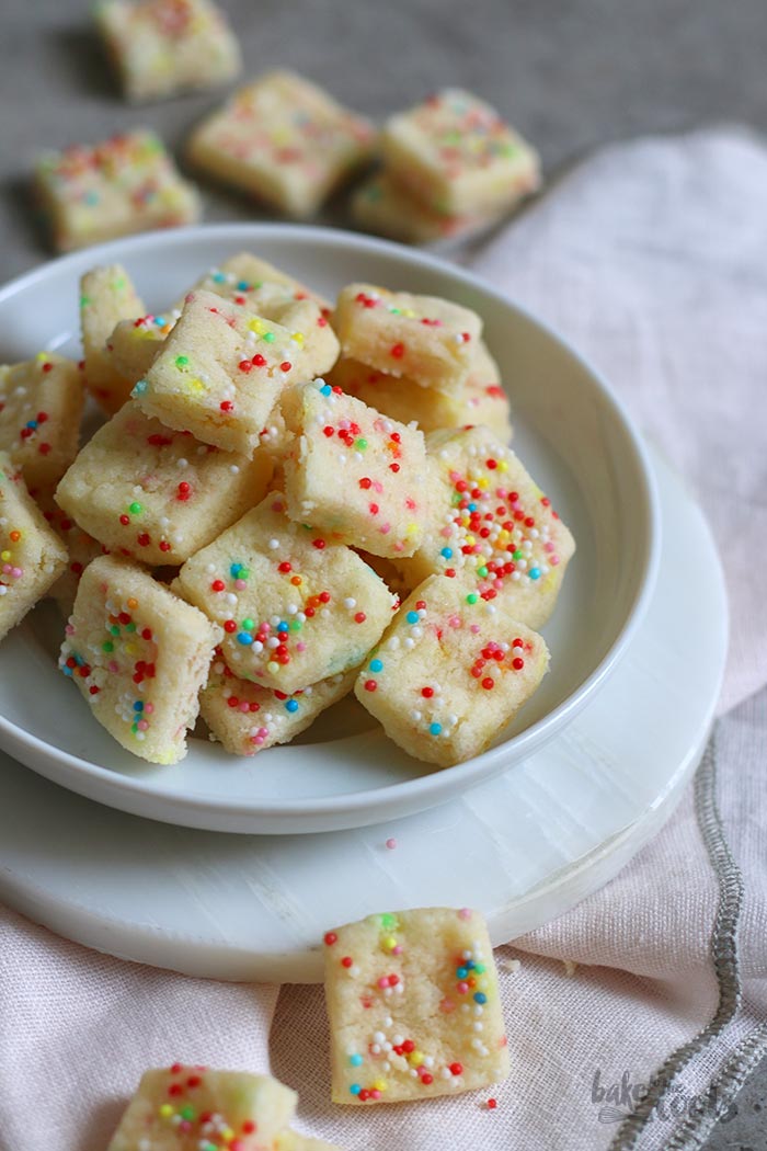 Funfetti Cookie Bites | Bake to the roots