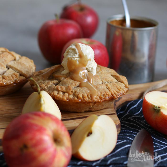 Mini Caramel Apple Pies | Bake to the roots