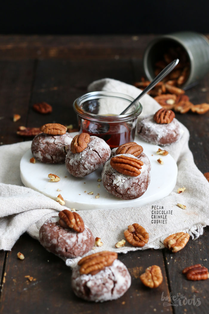 Pecan Chocolate Crinkle Cookies | Bake to the roots