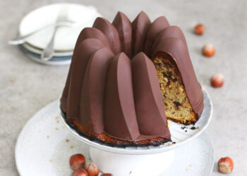 (Tiroler) Nuss Gugelhupf | Bake to the roots