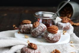 Pecan Chocolate Crinkle Cookies | Bake to the roots