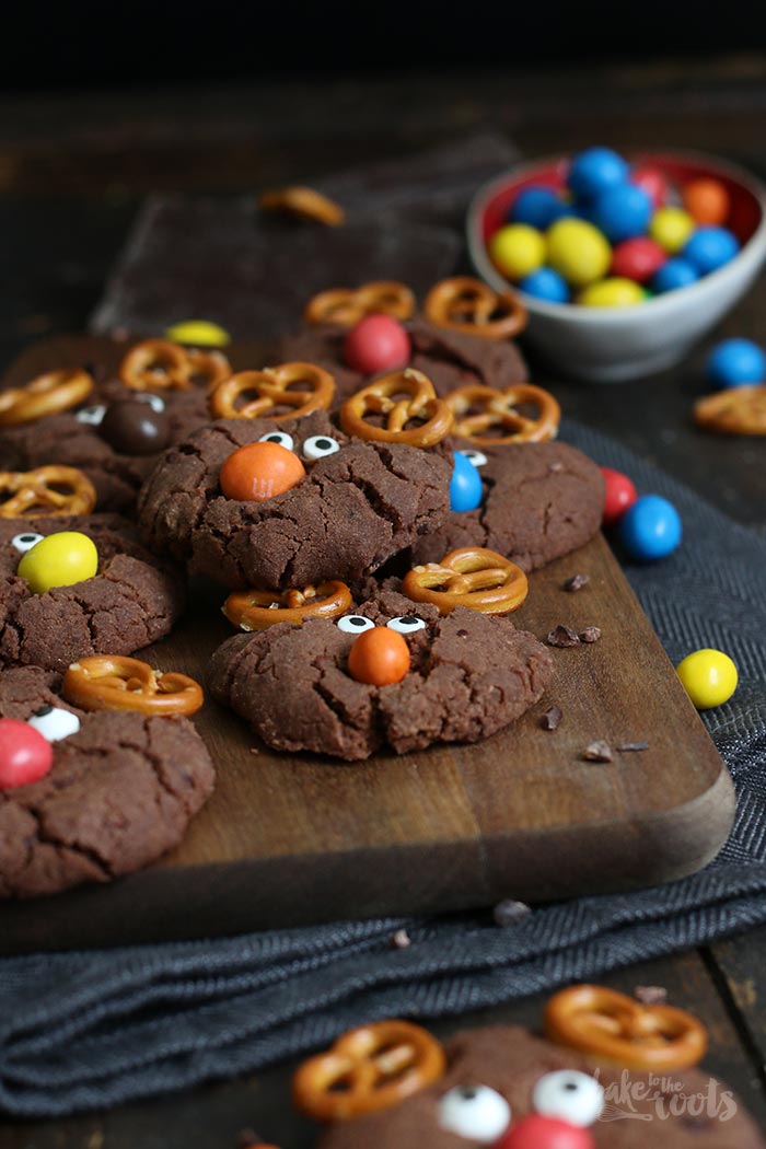 Double Chocolate Speculoos Reindeer Cookies | Bake to the roots