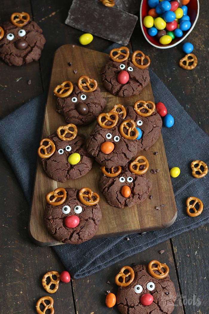 Double Chocolate Speculoos Reindeer Cookies | Bake to the roots