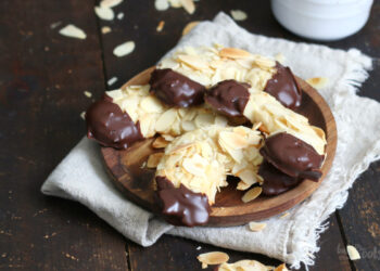 Mandelhörnchen | Bake to the roots