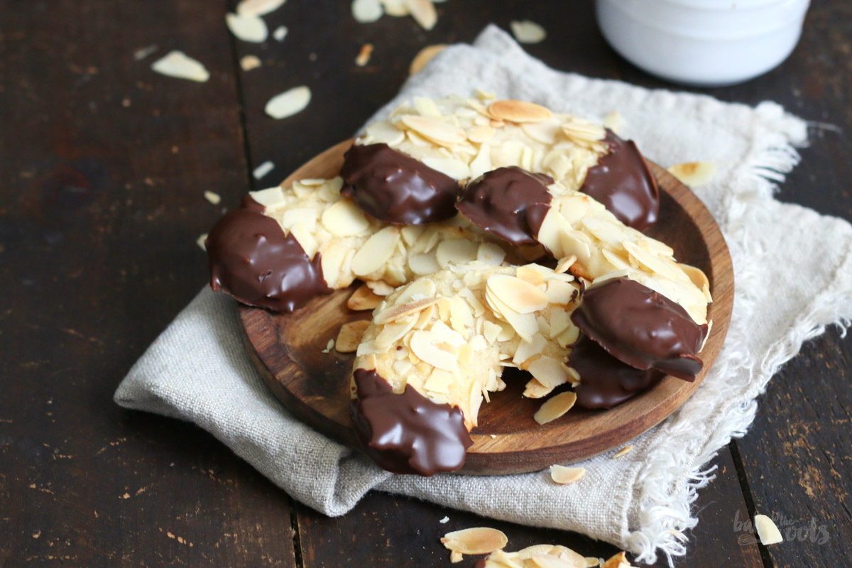 Mandelhörnchen | Bake to the roots