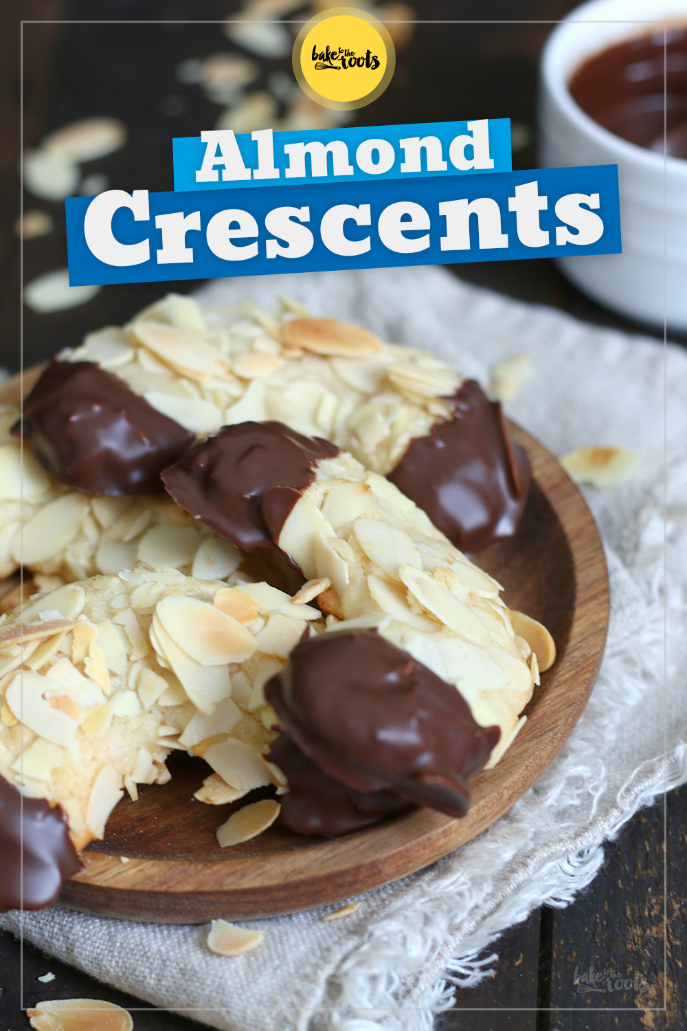 Almond Crescents | Bake to the roots