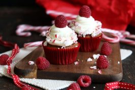Candy Cane Cupcakes | Bake to the roots