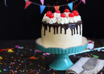 Banana Split Cake | Bake to the roots