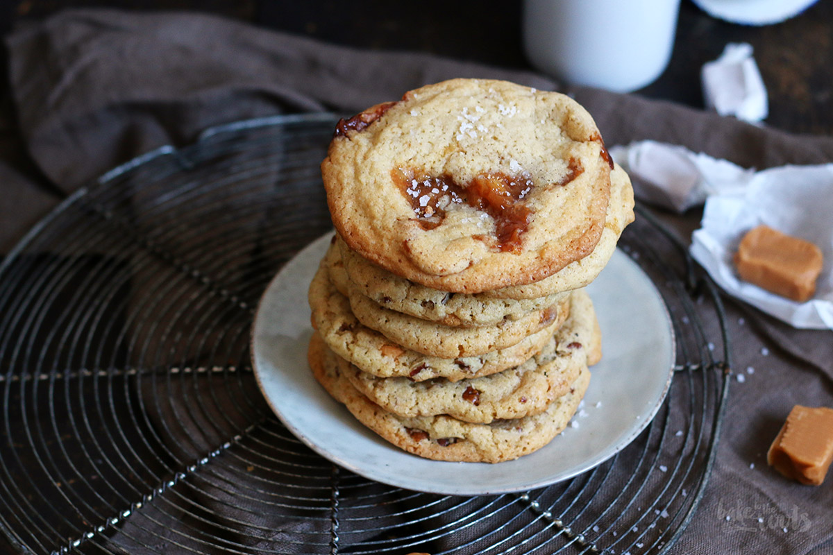 Salted Caramel Cookies | Bake to the roots