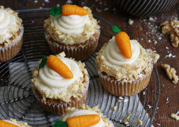 Carrot Cake Cupcakes | Bake to the roots