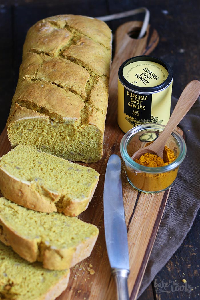 Sunflower Turmeric Bread | Bake to the roots