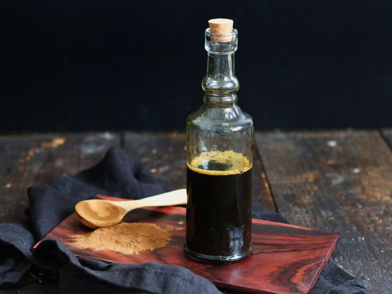 Hausgemachter Lakritzsirup | Bake to the roots