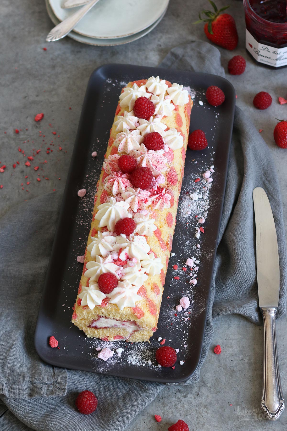 Raspberry Cake Roll | Bake to the roots