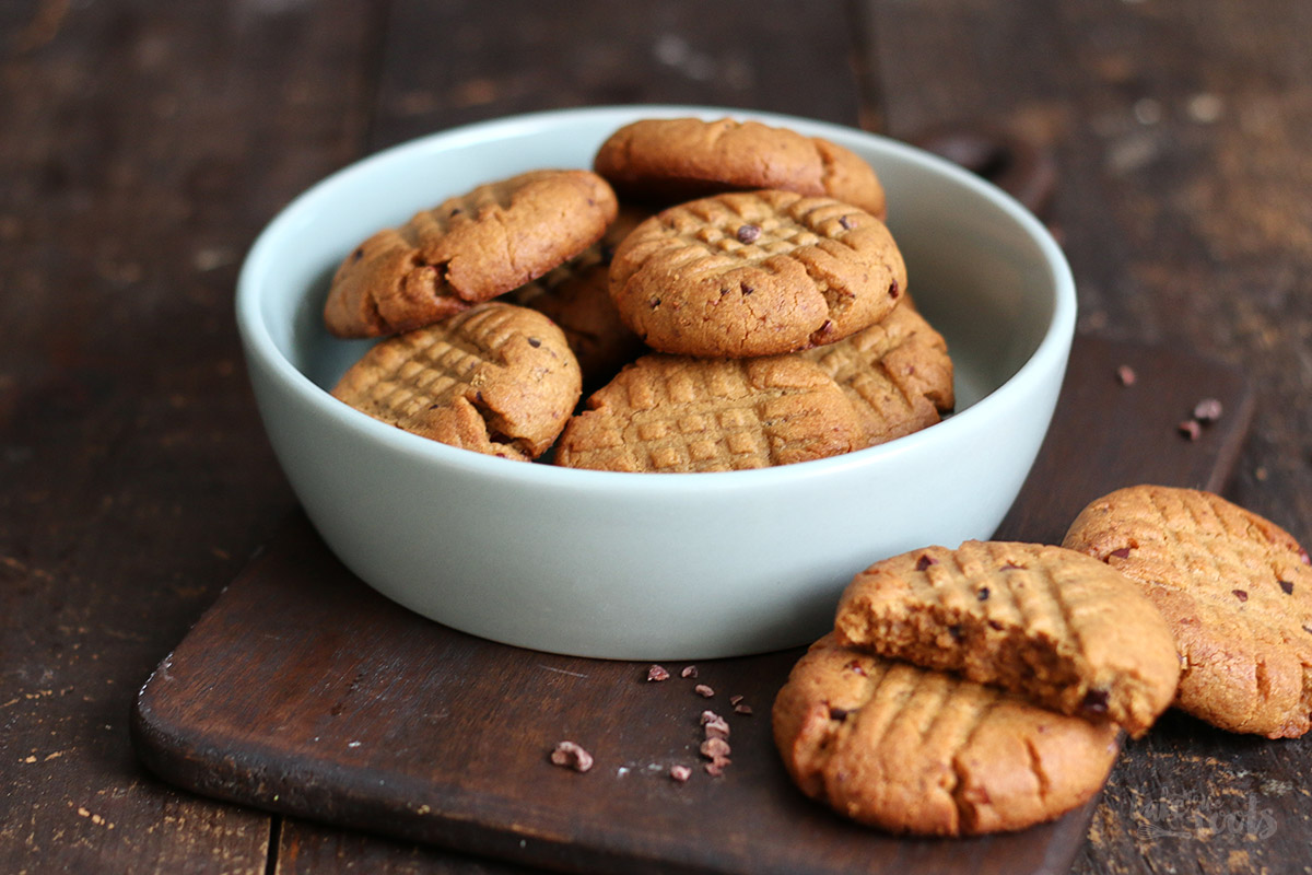 (Healthy) Peanut Butter Cookies | Bake to the roots