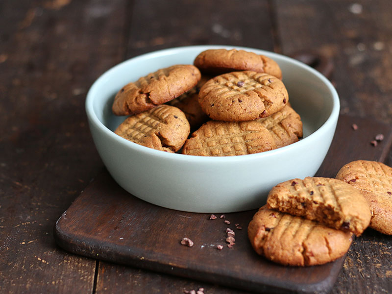 (Healthy) Peanut Butter Cookies | Bake to the roots