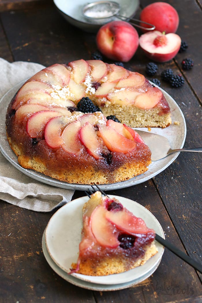 Pear Blackberry Upside Down Cake | Bake to the roots