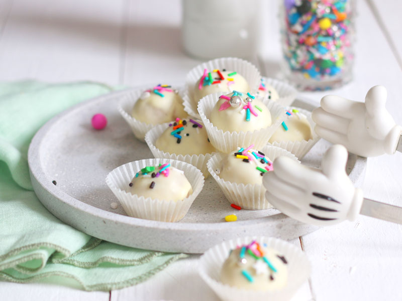 Sugar Cookie Truffles | Bake to the roots