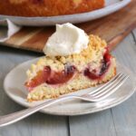 Einfacher & Schneller Pflaumen Streuselkuchen | Bake to the roots