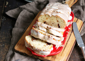 Cinnamon Swirl Cake | Bake to the roots