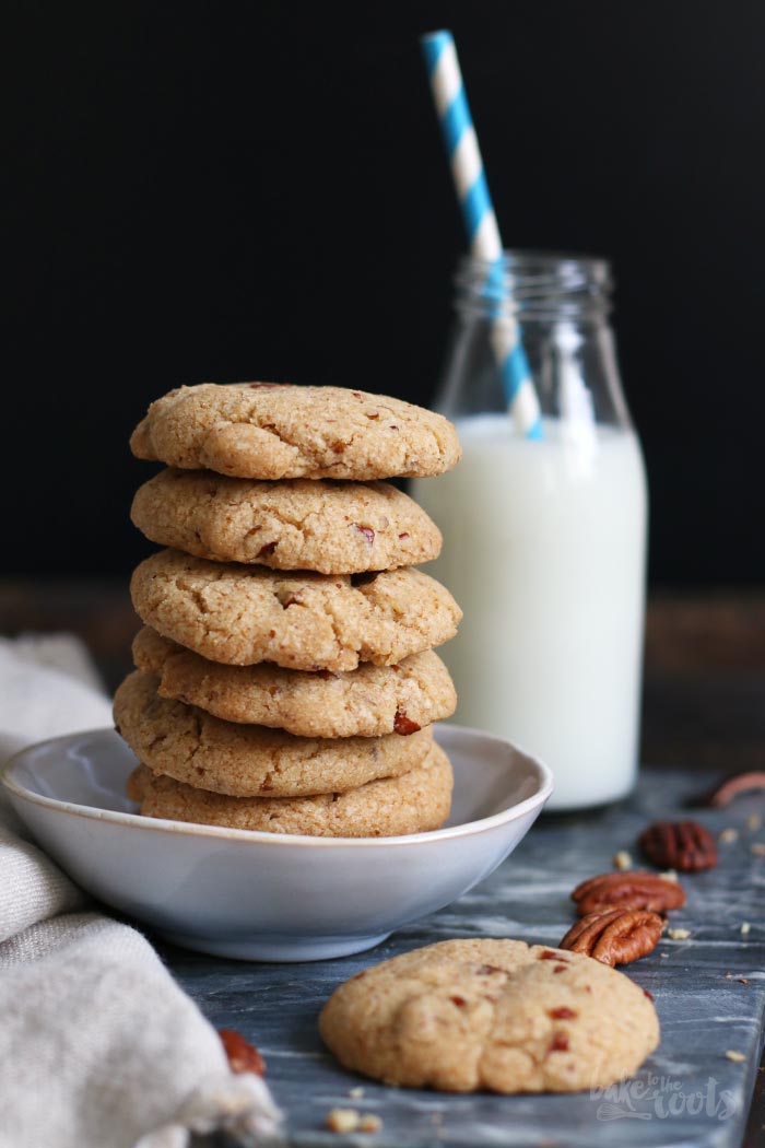 Vegan Pecan Cookies | Bake to the roots