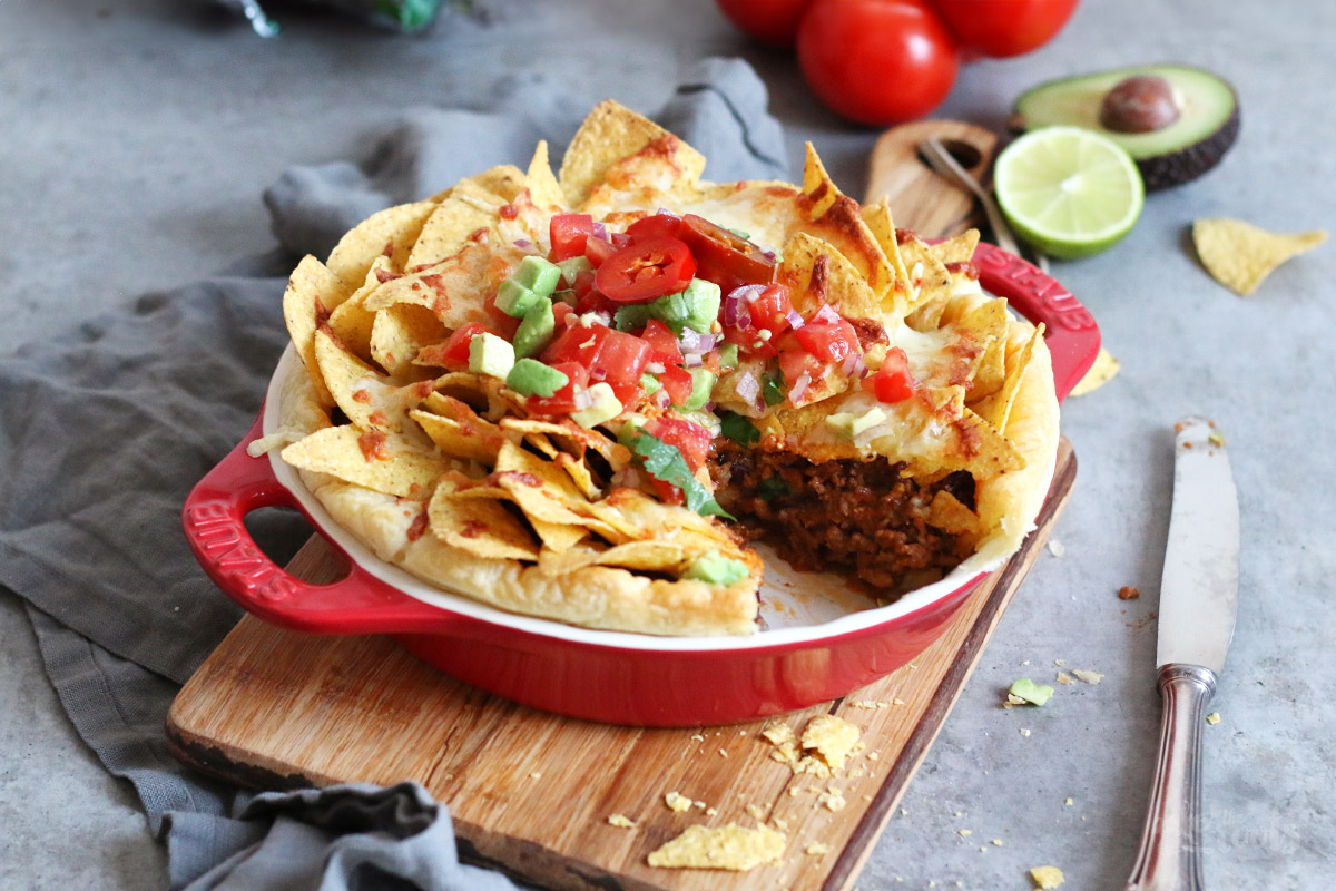 Chili con Carne Tortilla Pie | Bake to the roots