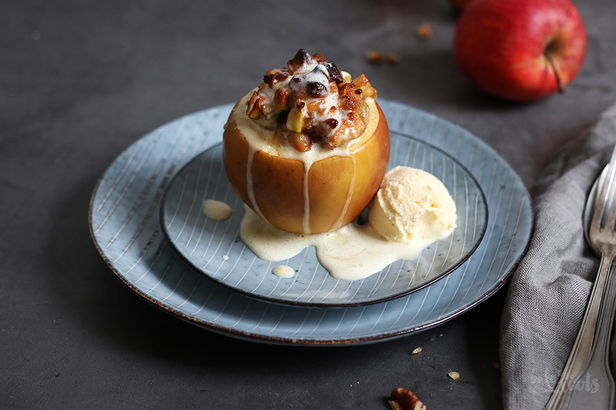 Bratäpfel mit Marzipan | Bake to the roots