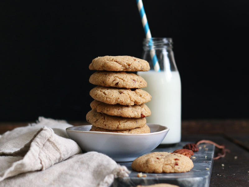 Vegan Pecan Cookies | Bake to the roots