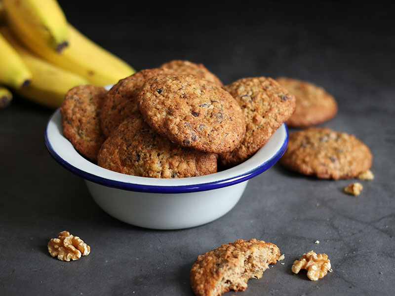 Banana Walnut Chocolate Chunk Cookies | Bake to the roots