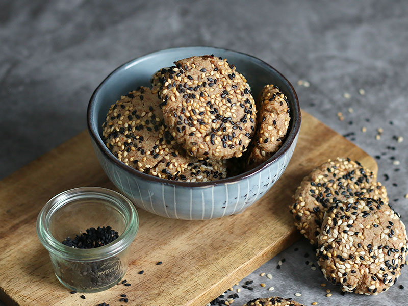 Almond Tahini Cookies (sugar-free) | Bake to the roots